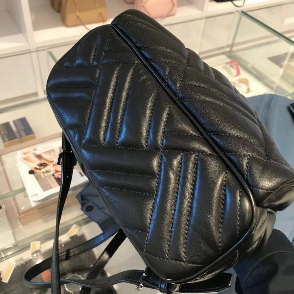MICHAEL KORS ABBEY MEDIUM BACKPACK BAG - Picture 7 of 10